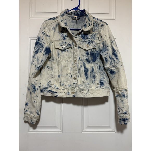 Free People Rumors Jones Tie Dye Blue Denim Jean Jacket Size M Medium - Picture 1 of 9